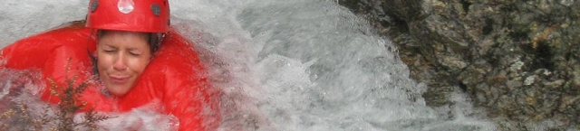  En el agua embravecida 